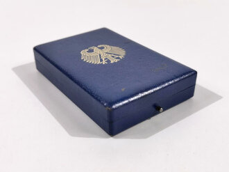 Bundesrepublik Deutschland, Verdienstkreuz am Bande des Verdienstordens für Arbeitsjubilare mit Bandschnalle für Damen im Verleihungsetui, von 1957 bis 1966