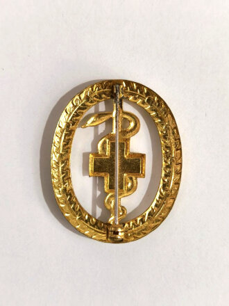 Rotes- Kreuz, Leistungsabzeichen des Bayerischen Roten Kreuzes in Gold, seit 1976
