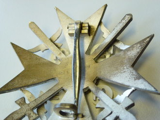 Spanienkreuz in Silber mit Schwertern, Buntmetall versilbert, Kanten poliert