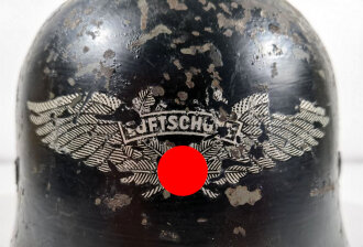 Stahlhelm Luftschutz. war ursprünglich ein grün lackierter OT ? Hel, wurde dann aber schwarz lackiert und mit Luftschutz Emblem versehen