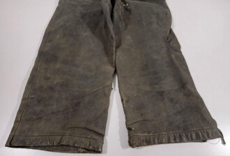 Braune Lederhose für Angehörige der Kriegsmarine. Stark getragenes Stück