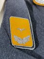 Luftwaffe, Waffenrock für einen Leutnant fliegendes Personal. Der Adler vermutlich neuzeitlich vernäht, sonst einwandfrei