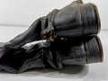 Kaiserreich, Paar "brandenburgische Stiefel mit hochgezogenen Schäften" für Kürassiere. Der Machart entsprechend wohl aus der Zeit um 1910. Ungereinigtes Paar aus weichem Leder. Sohlenlänge 29cm