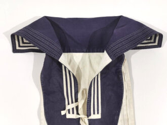 Kriegsmarine Hemdenkragen, so zum blauen Hemd und auf Befehl auch zum Arbeitshemd getragen. Getragenes Kammerstück des Bekleidungsamt Kiel von 1938