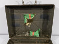 Transportkasten für Stielhandgranaten 24 der Wehrmacht. Originallack, defekter Packzettel von 1941