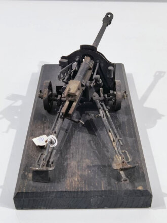 Modell einer 3,7 cm Panzerabwehr Kanone der Wehrmacht....