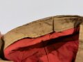Afrikakorps Tropen Feldmütze Modell 1942 für einen Artilleristen. Leicht getragenes Stück in gutem Zustand, die Effekten Originalvernäht. Die Silberlitze in der Zeit selbst angebracht