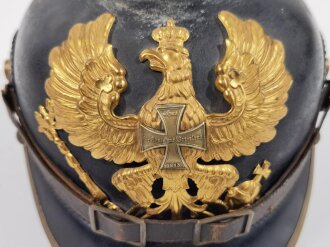Preußen, Pickelhaube für Mannschaften im Reserve Infanterie Regiment 233.  Zusammengehöriger Helm, in allen teilen Original, der Kinnriemen angerissen