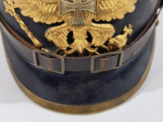 Preußen, Pickelhaube für Mannschaften im Reserve Infanterie Regiment 233.  Zusammengehöriger Helm, in allen teilen Original, der Kinnriemen angerissen