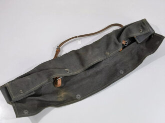 Tasche für Antennenzubehör Wehrmacht aus blauem Webmaterial, sehr guter Zustand Länge ca. 77 cm