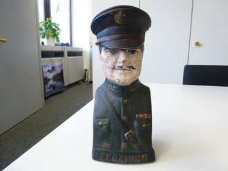 US WWI, General Pershing money box, Original paint, 19cm...