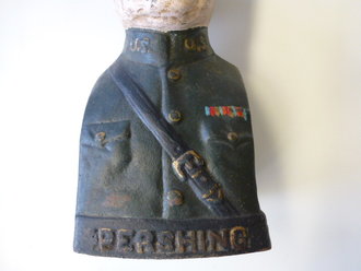 US WWI, General Pershing money box, Original paint, 19cm high
