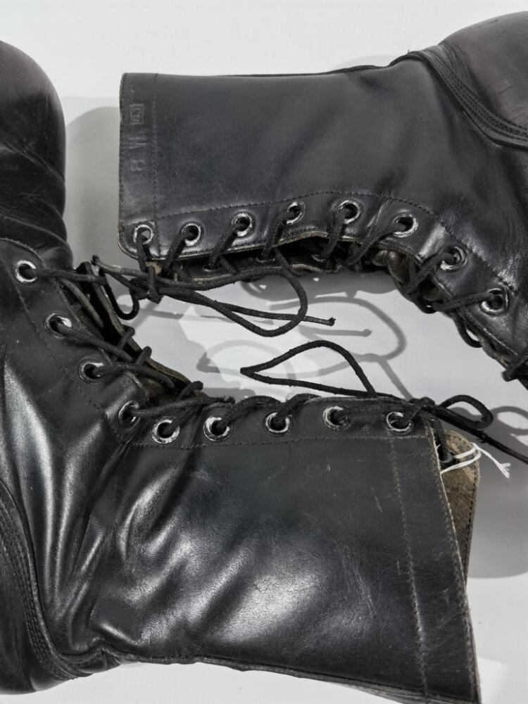 genesco combat boots