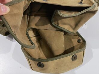 U.S. WWII mine detector bag khaki with OD rim, used