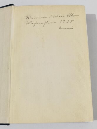 Adolf Hitler " Mein Kampf". Blaue Ganzleinenausgabe von 1935, das Führerbildhat sich etwa zur hälfte von der Bindung gelöst