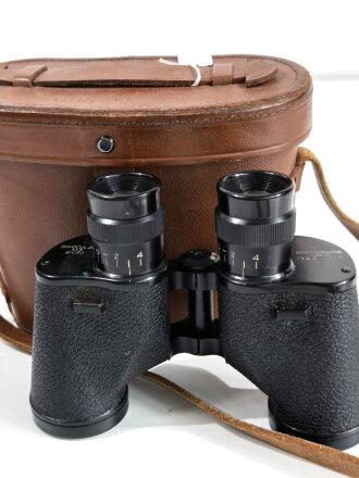 U.S. 1943 dated 6 x 30 Binocular M3 with cvase, carrying  M17. Very good condition