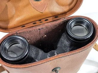 U.S. 1943 dated 6 x 30 Binocular M3 with cvase, carrying  M17. Very good condition