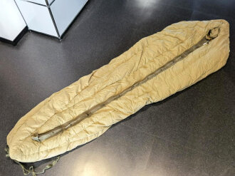 U.S. Sleeping bag, Mountain, M-1949. Used, zipper defect