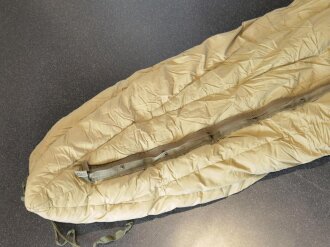 U.S. Sleeping bag, Mountain, M-1949. Used, zipper defect