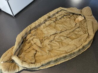 U.S. Sleeping bag, Mountain, M-1949. Used, zipper defect