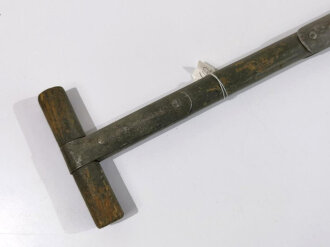 U.S. WWII T-handle shovel M-1910, uncleaned