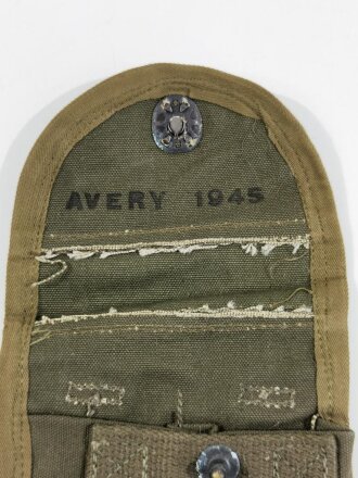 U.S. 1945 dated pouch, magazine, M1 Carbine