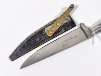 1.Weltkrieg Grabendolch mit zugehöriger Scheide, Eigentumstück, die Klinge markiert " Garantie Fein Stahl" sowie " Deutscher Brummer"