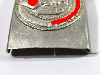 Koppelschloss für Angehörige der Hitlerjugend aus Buntmetall. Getragenes Stück, Hersteller R.S. K.H.13