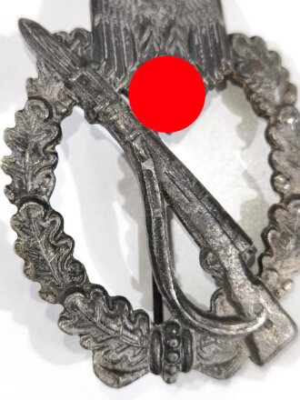 Infanterie Sturmabzeichen in Silber, Rückseitig mit Hersteller " FLL " für Friedrich Linden, Lüdenscheid, guter getragener Zustand