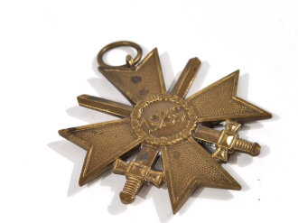 Kriegsverdienstkreuz 2. Klasse 1939 mit Schwertern aus Buntmetall