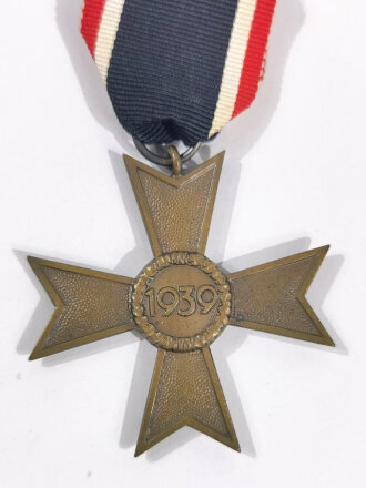 Kriegsverdienstkreuz 2. Klasse 1939 ohne Schwertern aus Buntmetall