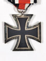 Eisernes Kreuz 2. Klasse 1939 mit Bandabschnitt, Hakenkreuz mit voller Schwärzung