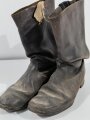 Paar Stiefel für Mannschaften der Wehrmacht, sogenannte " Knobelbecher" Ungereinigte Kammerstücke, Sohlenlänge 30,5cm, Variante ohne genagelte Sohle, Leder weich