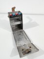 Batteriekasten für Kleinfunksprecher d ( Dorette ) der Wehrmacht.  Restaurierter Boden- oder Wasserfund, die Anschlussleiste ist eine neuzeitliche REPRODUKTION