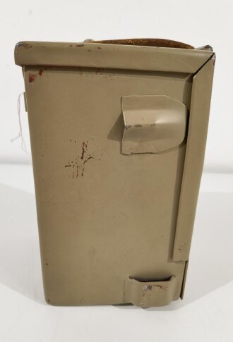 Batteriekasten für Kleinfunksprecher d ( Dorette ) der Wehrmacht.  Neuzeitliche REPRODUKTION