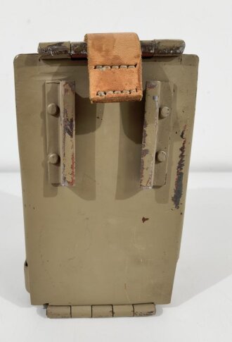 Batteriekasten für Kleinfunksprecher d ( Dorette ) der Wehrmacht.  Neuzeitliche REPRODUKTION