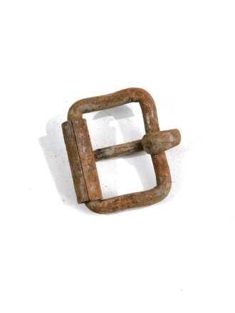 Metallbeschlag Wehrmacht, Eisen lackiert. Breite aussen 23 mm innen 16mm.Sie erhalten ein ( 1 ) Stück