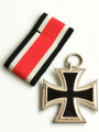 Eisernes Kreuz 2. Klasse 1939 mit Hersteller 100 im Bandring für " Rudolf Wächtler & Lange, Mittweida ", Hakenkreuz mit voller Schwärzung, schöner frostiger Zustand