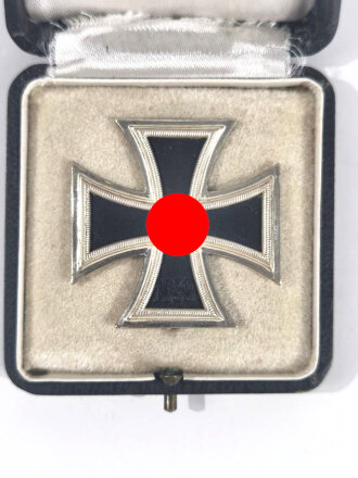 Eisernes Kreuz 1. Klasse 1939 mit Hersteller " L/11...