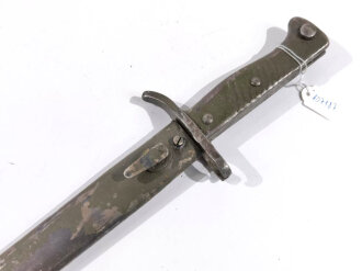 1.Weltkrieg, Ersatzseitengewehr, höchstwahrscheinlich bayrischer Abnahmestempel auf Klingenrücken , Eisengriff,  Reste feldgrauer Originallack, Gesamtlänge 39,5 cm