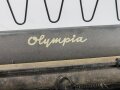 Dienstschreibmaschine Wehrmacht "Olympia Robust"mit Runentaste auf der 5,  im Transportkasten. Originallack, Funktionsfähig. Eingestaubt, die obere Abdeckung lose ( es fehlen 2 kleine Schrauben)