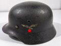 Luftwaffe, Stahlhelm Modell 1940. Originallack, das Innenfutter original verbaut. , Hersteller Quist 66. Der Adler sicherlich neuzeitlich aufgebracht