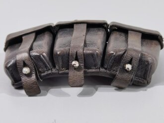 Patronentasche zum K98 Wehrmacht ( für 6 Ladestreifen). getragenes Stück, datiert 1936 ?