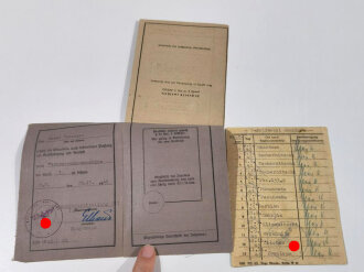 Wehrmacht-Führerschein von 1940 " Berechtigt zum Führen des Gleisketten LKW Maultier". Dazu mehrseitige Sturm- und Nahkampftageliste
