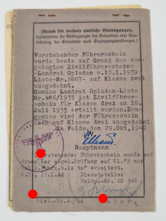 Wehrmacht-Führerschein von 1940 " Berechtigt zum Führen des Gleisketten LKW Maultier". Dazu mehrseitige Sturm- und Nahkampftageliste