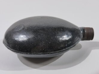 Emaillierter Korpus  für eine Feldflasche der Wehrmacht, späte Ausführung