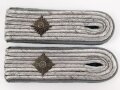 Luftwaffe, Paar Schulterklappen für einen Beamten im gehobenen Dienst, leichte Mottenschäden