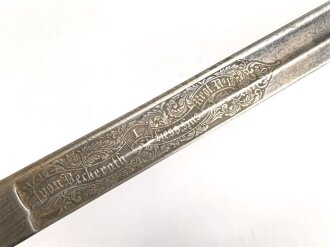 Hessen, Säbel eines Angehörigen im Husaren Regiment No. 13. Beidseitig geätzte Klinge , Golden angemaltes Gefäß, Scheide fehlt