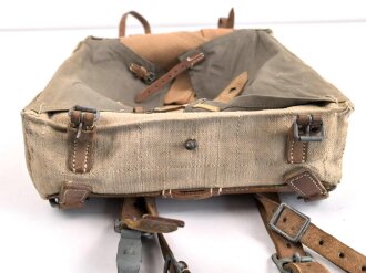 Sanitätstornister Wehrmacht. Ungetragenes Stück mit leichten Lagerspuren