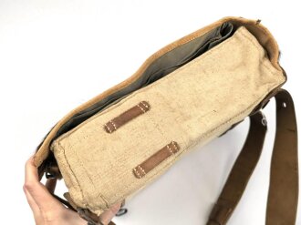 Sanitätstornister Wehrmacht. Ungetragenes Stück mit leichten Lagerspuren